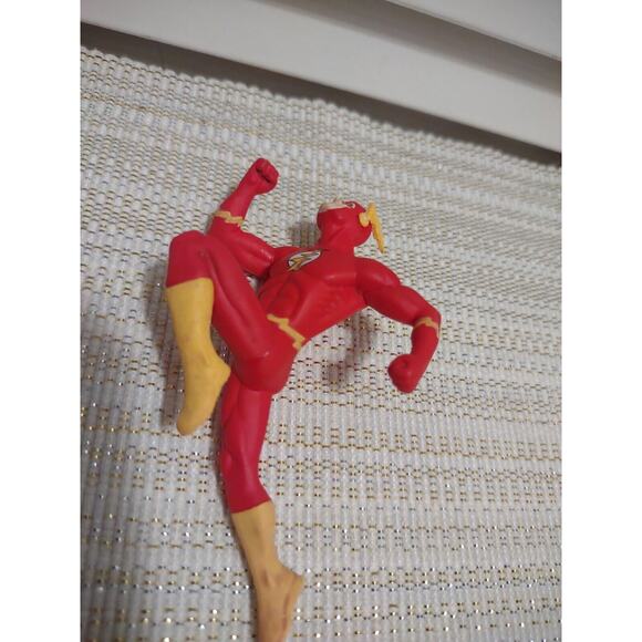 2009 Hallmark Keepsake The Flash Fastest Man Alive Christmas Ornament DC Comics - Picture 9 of 9